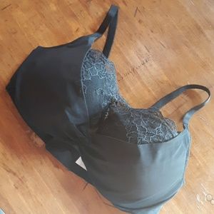 Black Victoria's Secret Bra